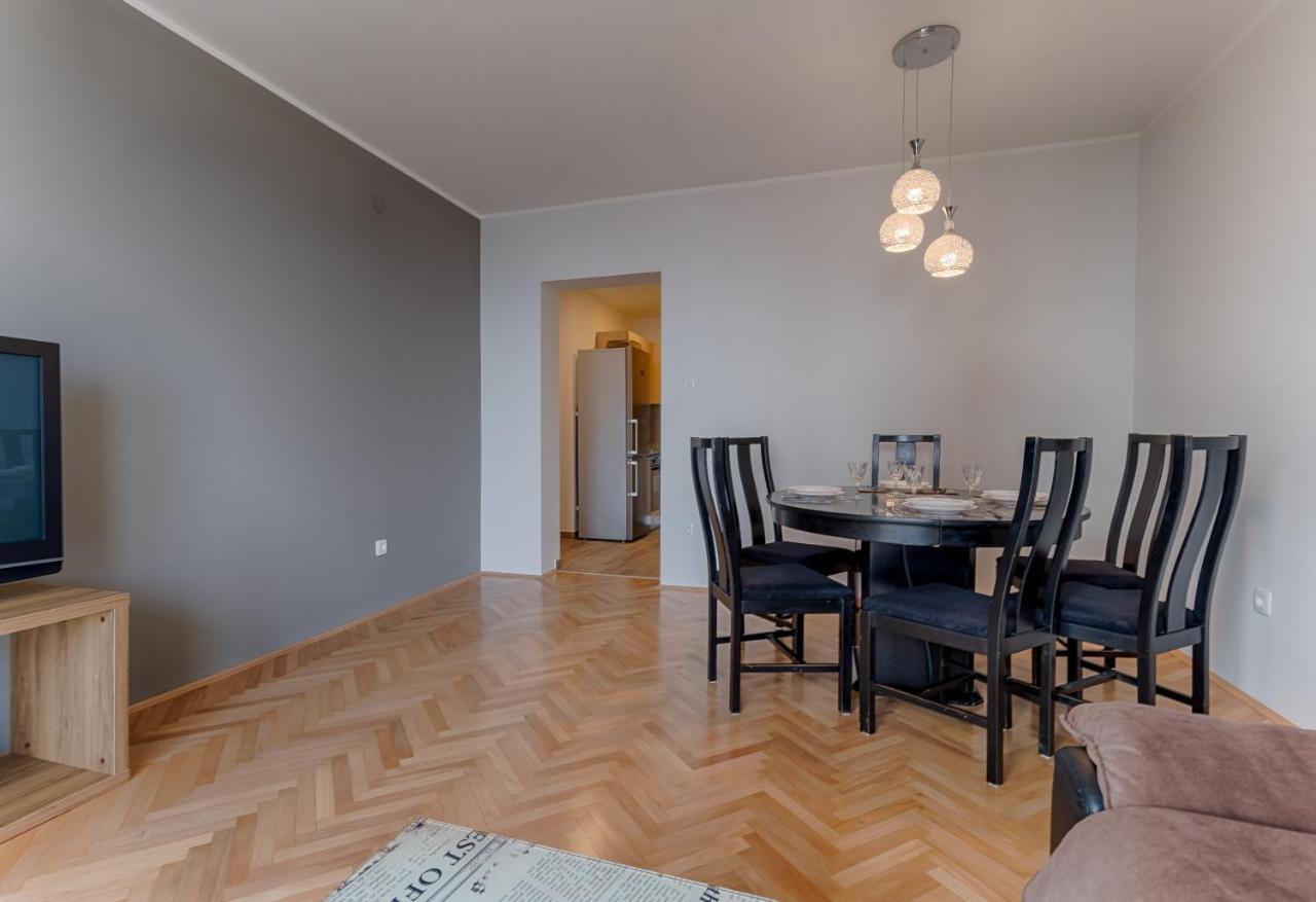 Apartment Two Bedroom Paris