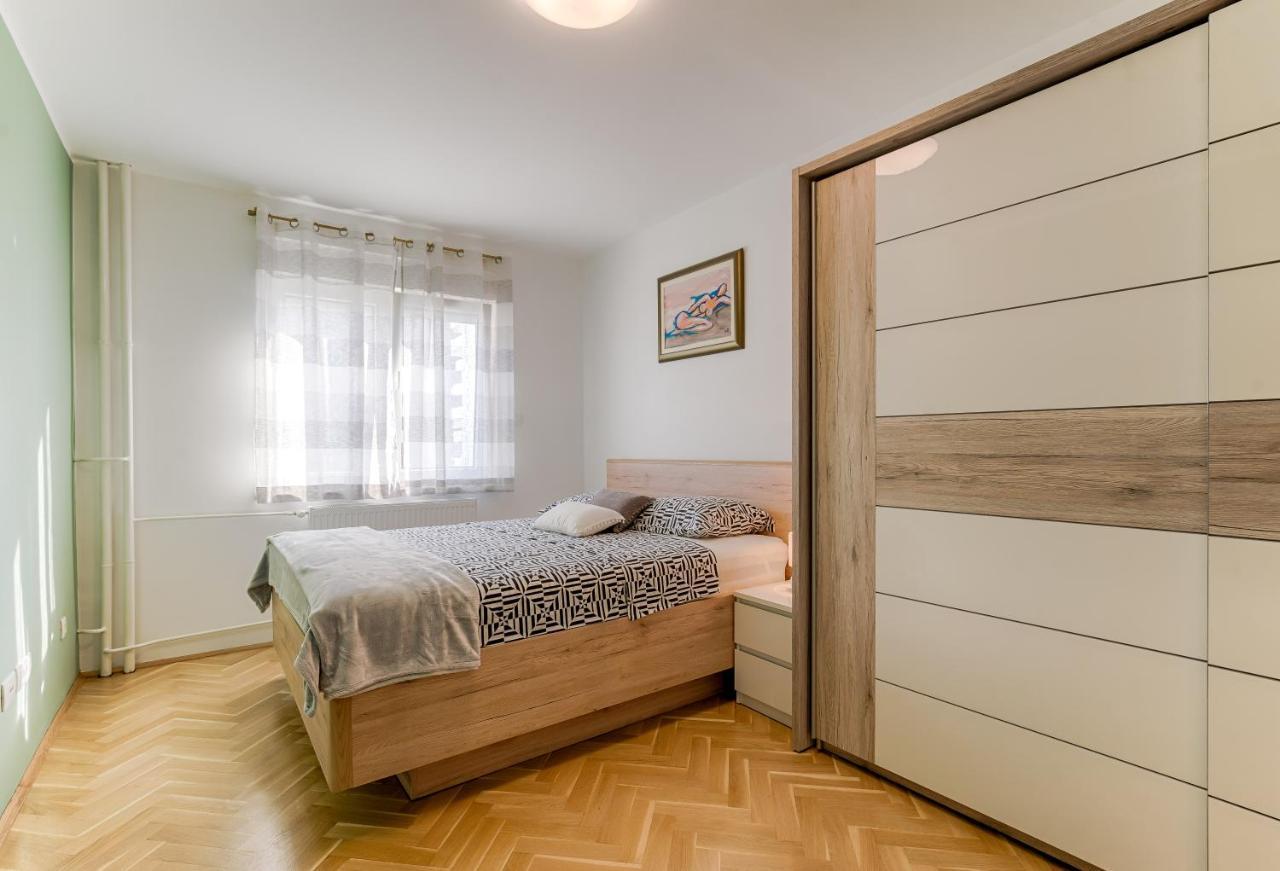 Two Bedroom Paris Apartment Rijeka