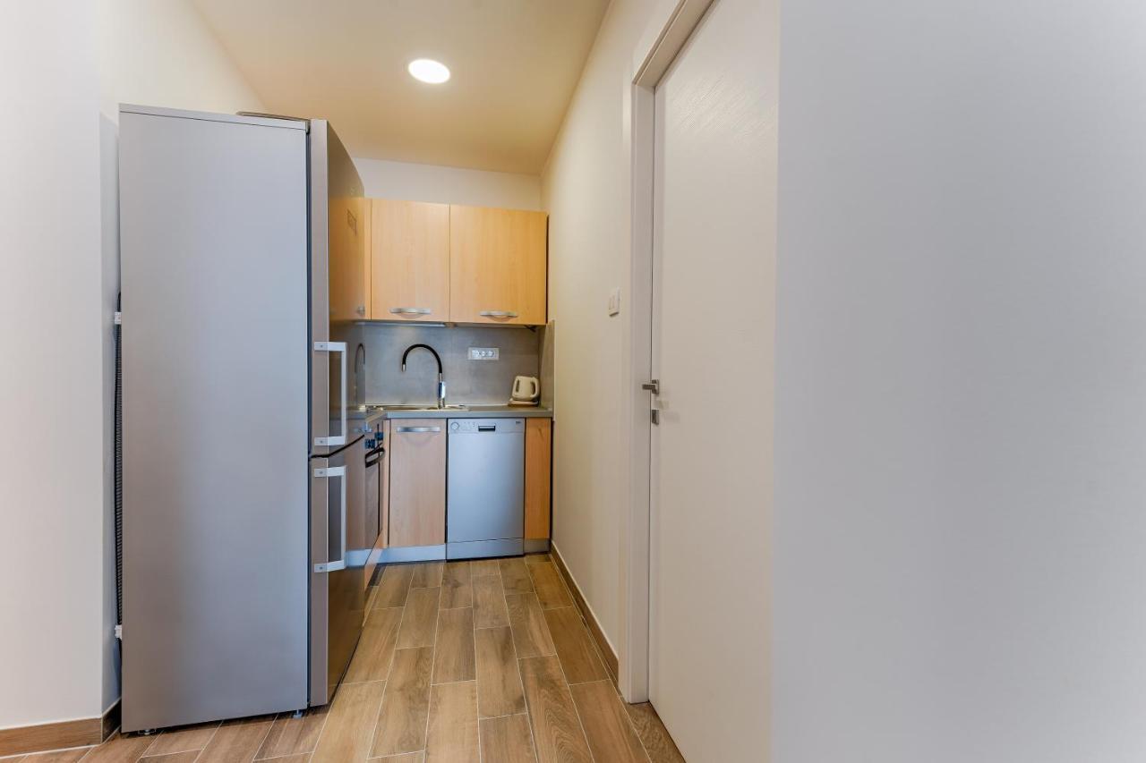 Apartment Two Bedroom Paris Rijeka